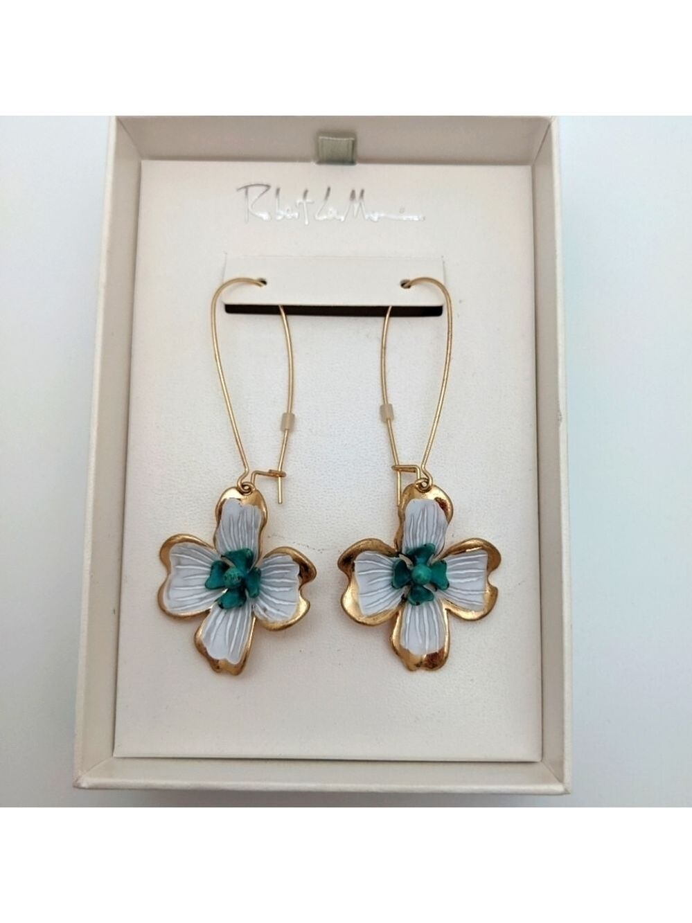 RLM SOHO 3D Floral Drop Earrings White Gold Patina Dangling - Picture 2 of 10